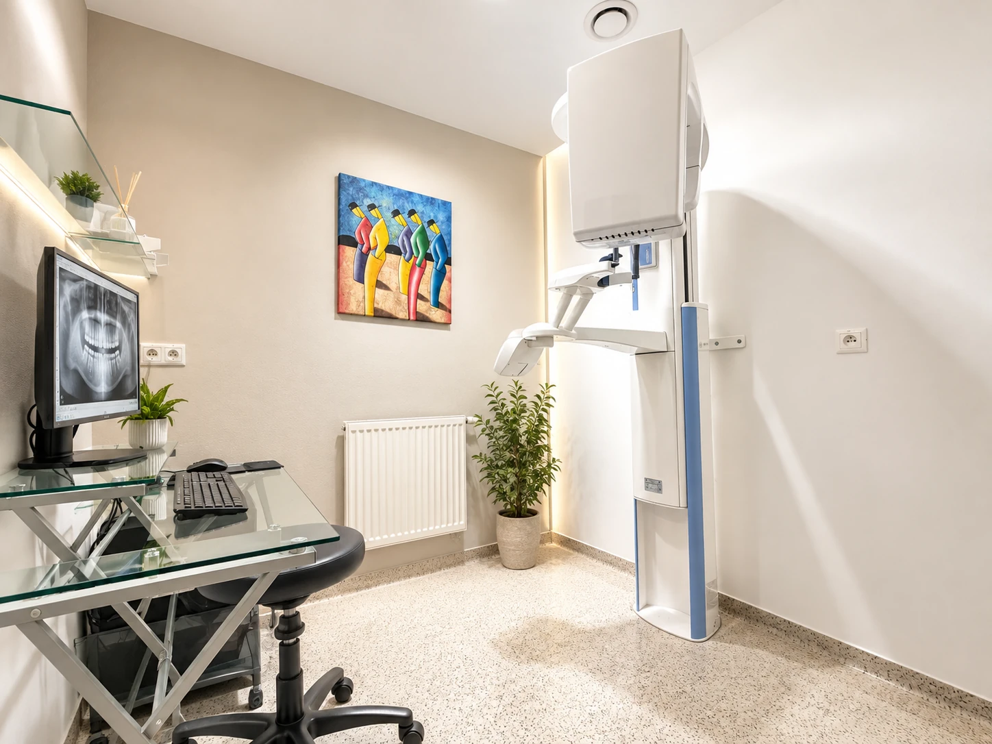 Röntgenová miestnosť s panoramatickým OPG prístrojom Planmeca ProMax